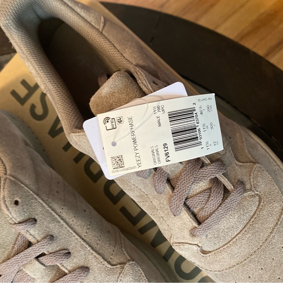 Yeezy Powerphase - Picture 3 of 4